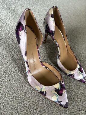 Banana Republic Floral Pointed Toe Satin D’Orsay Heels – Size 6.5